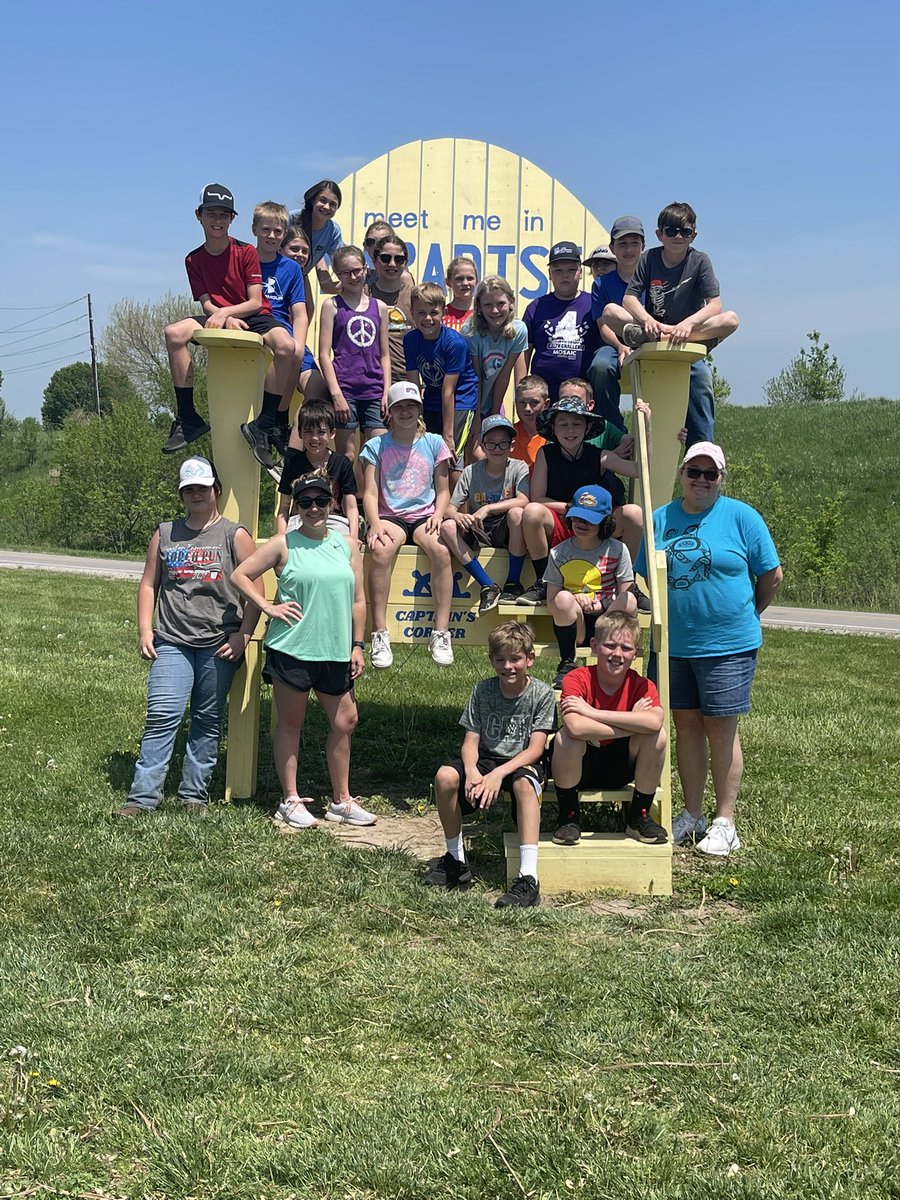 NEN5thgrade's tweet photo. Field Trip ✅ https://t.co/OH8PyVoiA8