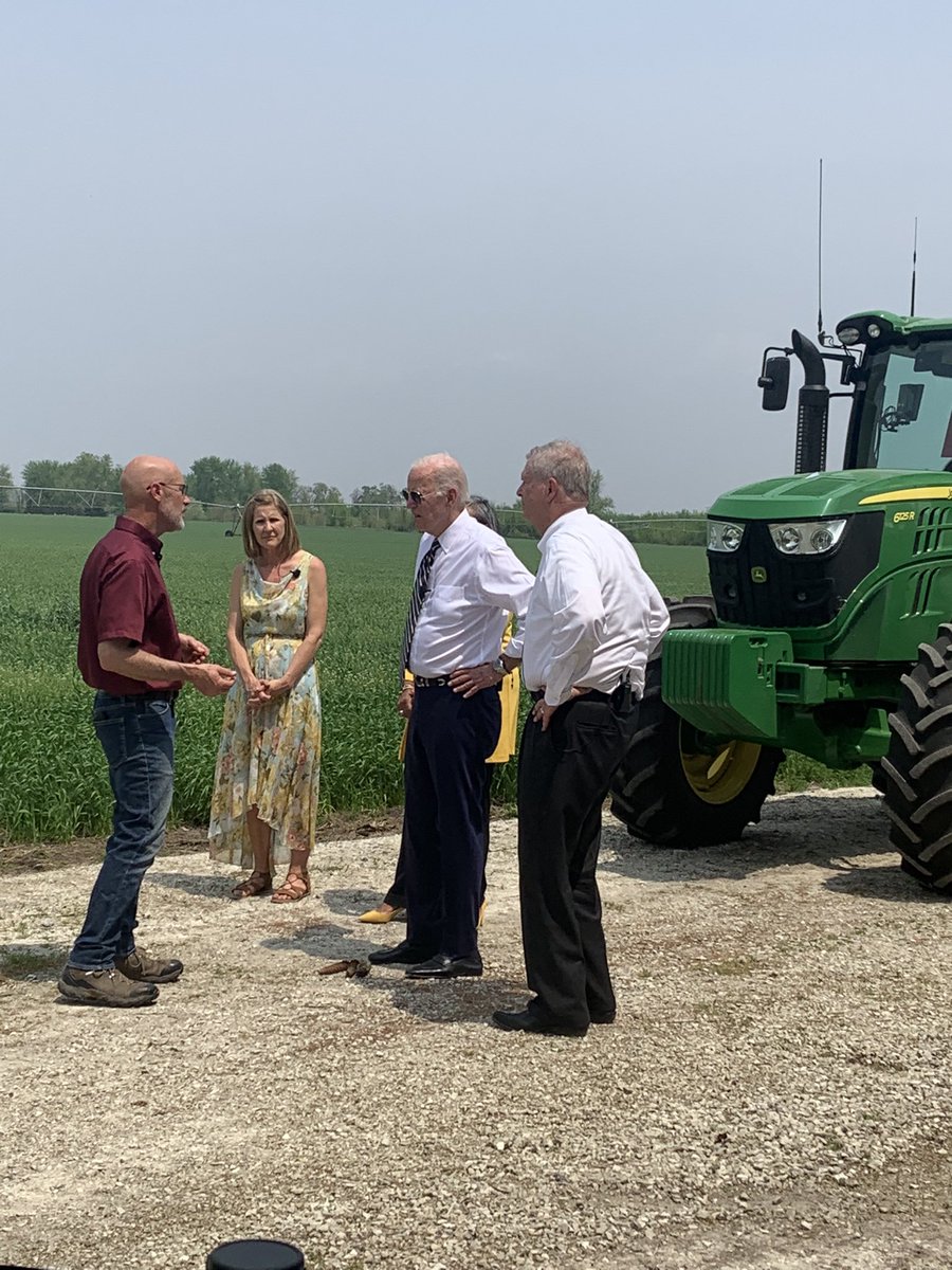 ceproctor23's tweet photo. .@POTUS is in Kankakee this afternoon visiting OC Farm to discuss soaring food prices and the impact the Russian war in Ukraine has had on food supply. https://t.co/DzEdwxtqrI