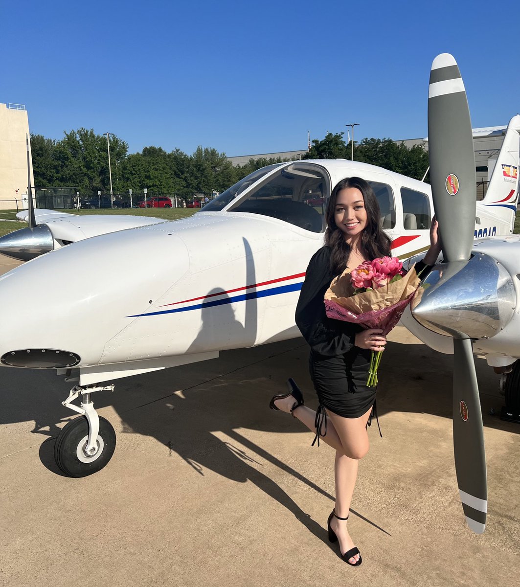 AynikaC's tweet photo. I’m now a commercial multi-engine pilot!🥳 https://t.co/WRSA7oMNRz
