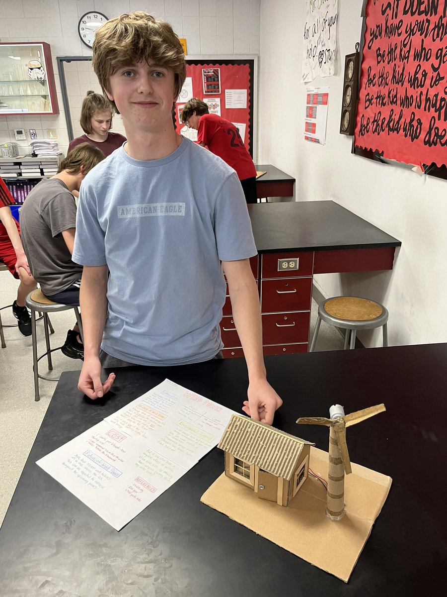 My pre AP freshman physics &amp; earth science class did “science fair” style presentations of their power generation projects. So many awesome projects and models! #Energy #BrownFHSScience