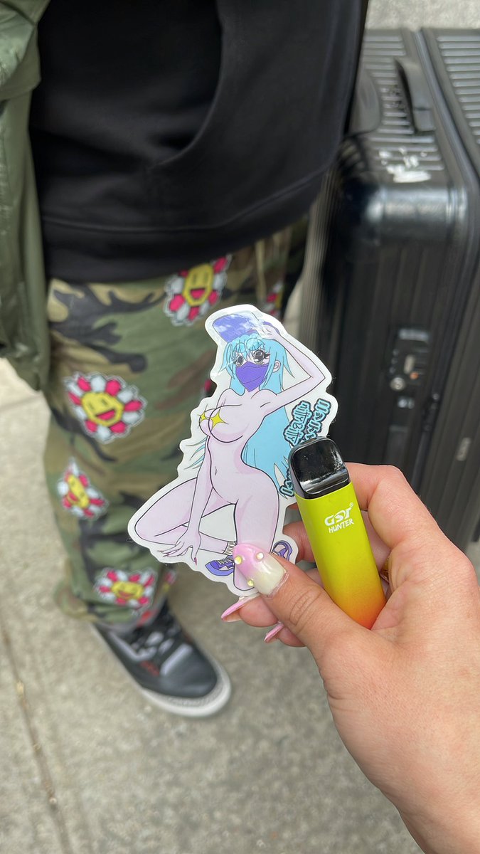 Nitty_Bitty_'s tweet photo. If I give anyone a sticker, please tag some where in the city and post it up! Flood NYC with bitties 😜

#nittybitty #nitty_bitty_ #anime #animegirl #AnimeArt #sticker #stickertag https://t.co/f5jrjIkm0A