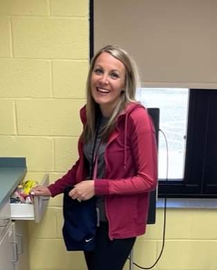 McclellanPta's tweet photo. Nurse Holly, McClellan is so lucky to have such a kind and caring nurse to take care of our kiddos! Thank you for all of your hard work! @McClellan_WJHSD @wjhsd https://t.co/3Lq1ucrJEw
