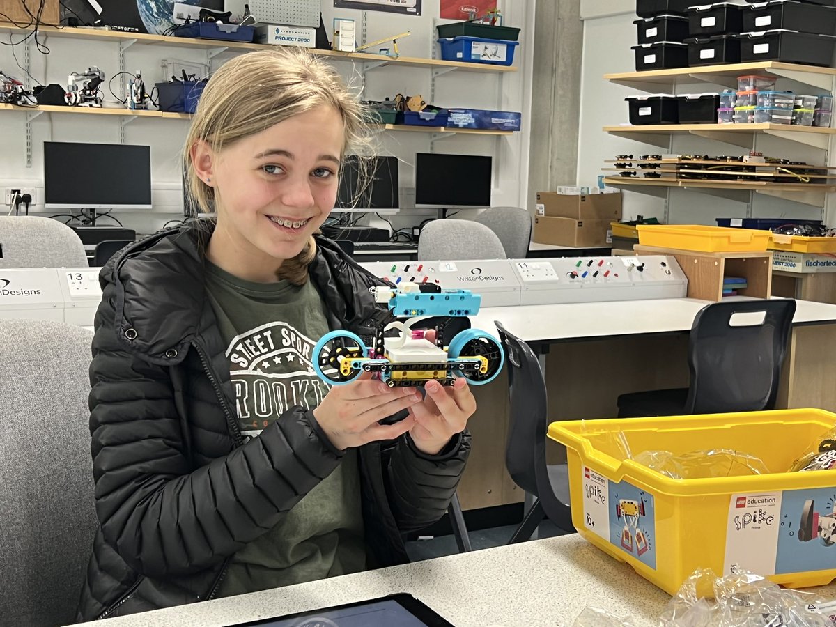FATech_Ed's tweet photo. Daisy stepping up to become an EDT STEM leader in order to demonstrate mechatronic systems, using the @LEGO_Education spike prime platform to new S1/2 pupils at lunchtime sessions, during the next session. #FORleadership #FORengineering #GirlsInSTEM #GoDaisy https://t.co/ovRGaoWnch