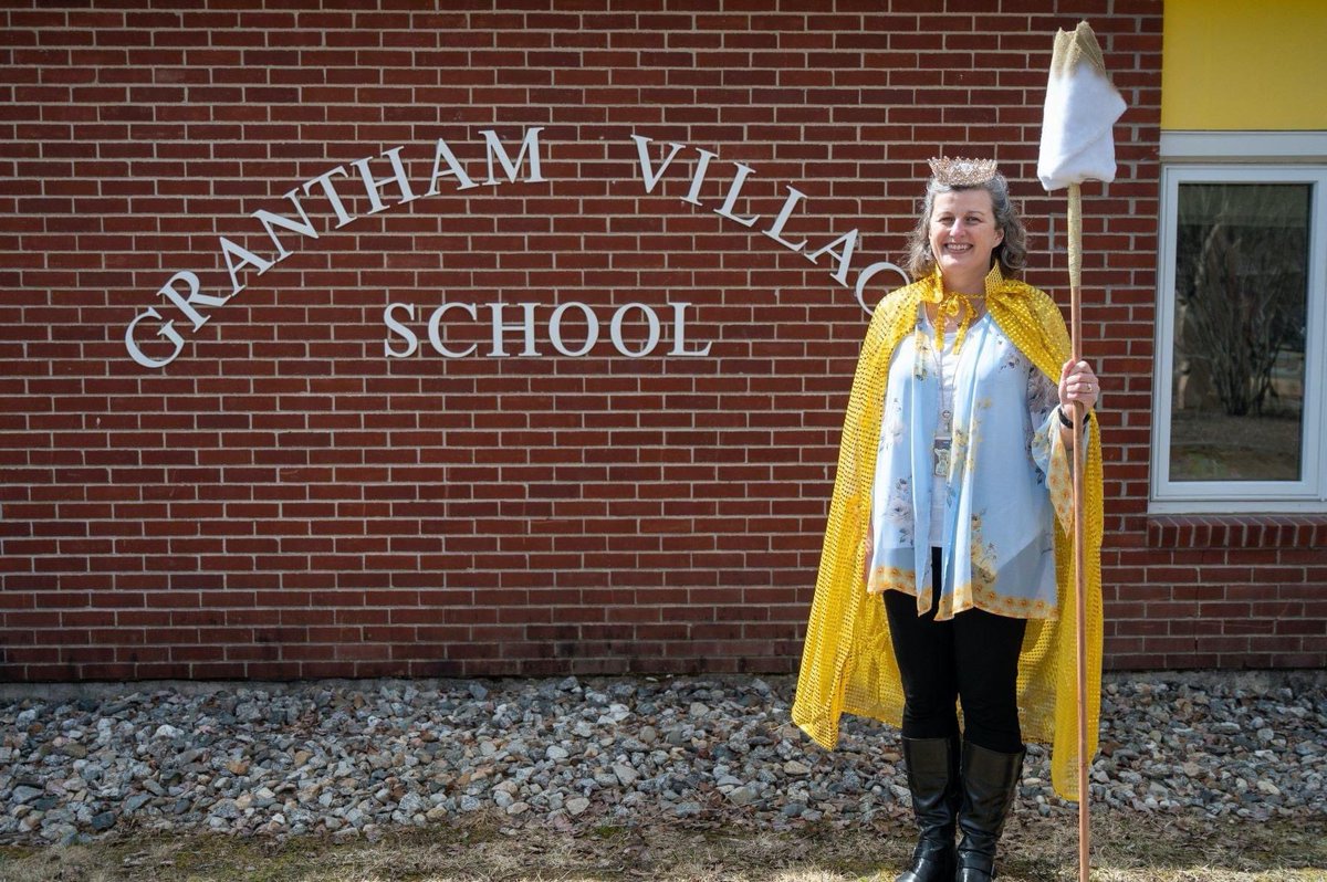 CONGRATULATIONS TO THE

2022 -2023
SCHOOL NURSE OF THE YEAR
KAREN EYELANDER!

Grantham Village School <a href="/schoolnurses/">NASN, Inc.</a> #SND2022