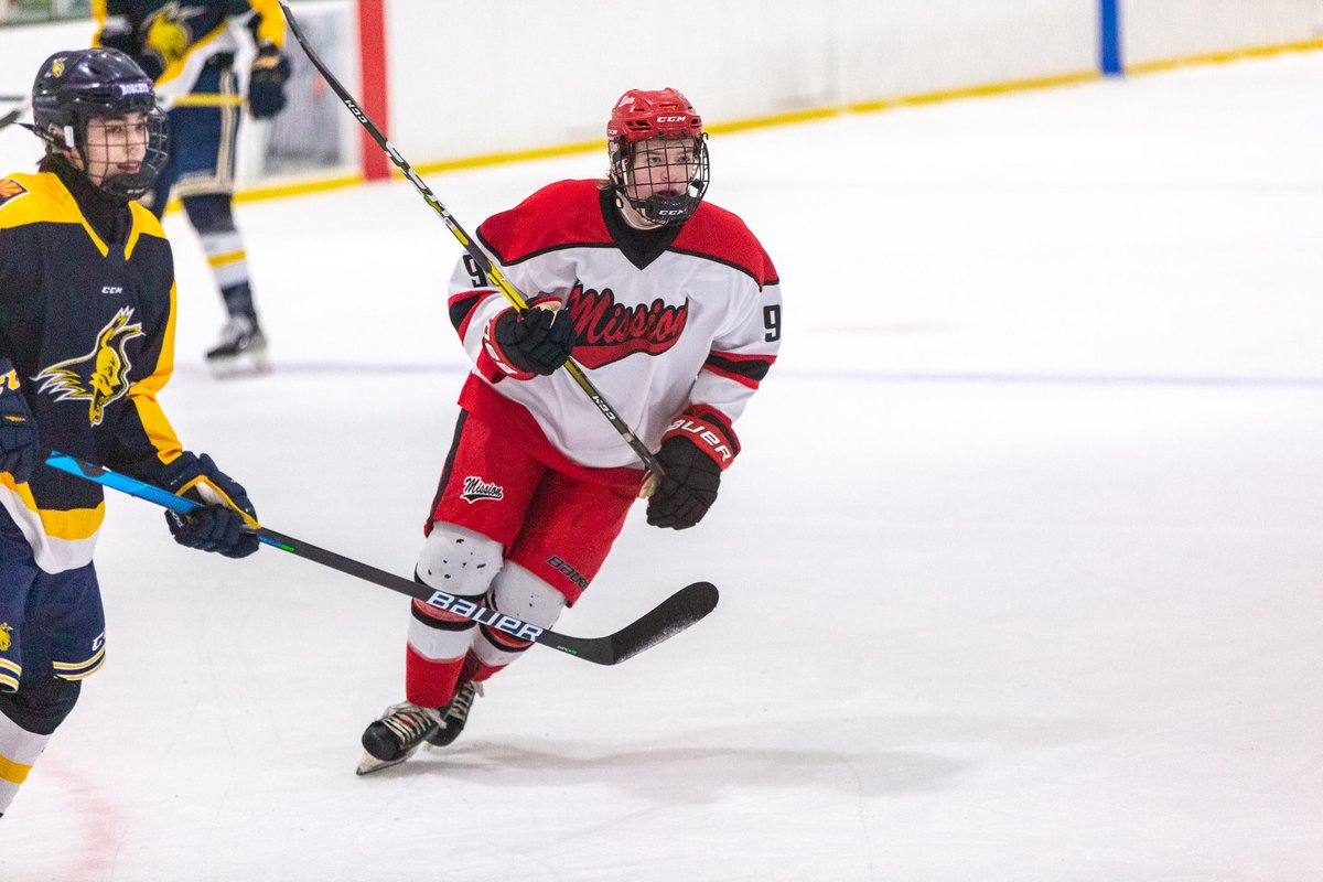 Congrats to Nicky Thurman #18 for St Cloud ACHA!! Welcome to Hall!!What a journey for this young man from Peoria house to Usa National Semifinalist!! So very proud of you bud!!