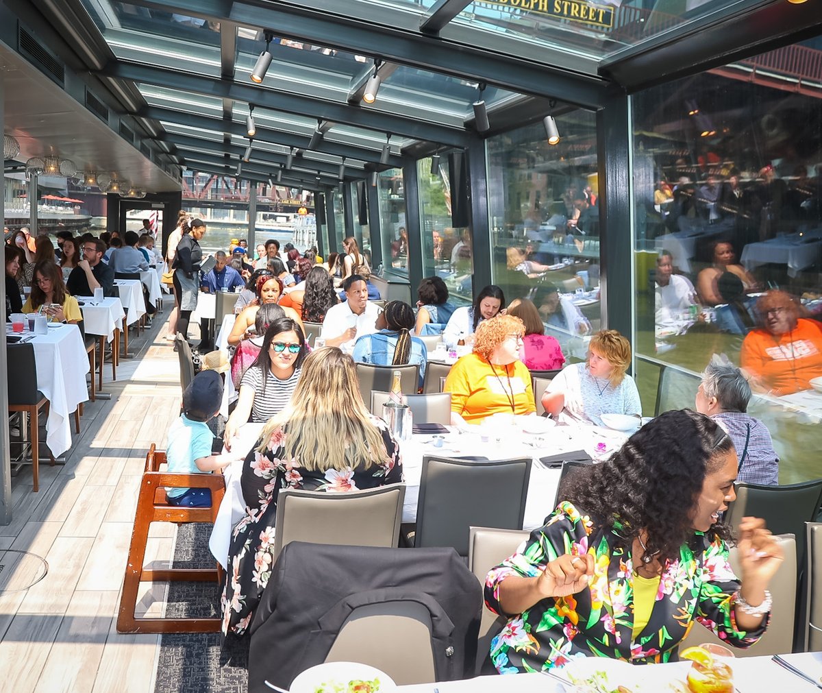 Governors_State's tweet photo. What a beautiful day to celebrate our graduates! Yesterday GSU seniors enjoyed a lunch cruise at Navy Pier. #govstategrad
๐ท @vensherrod https://t.co/WLsH7ushtt