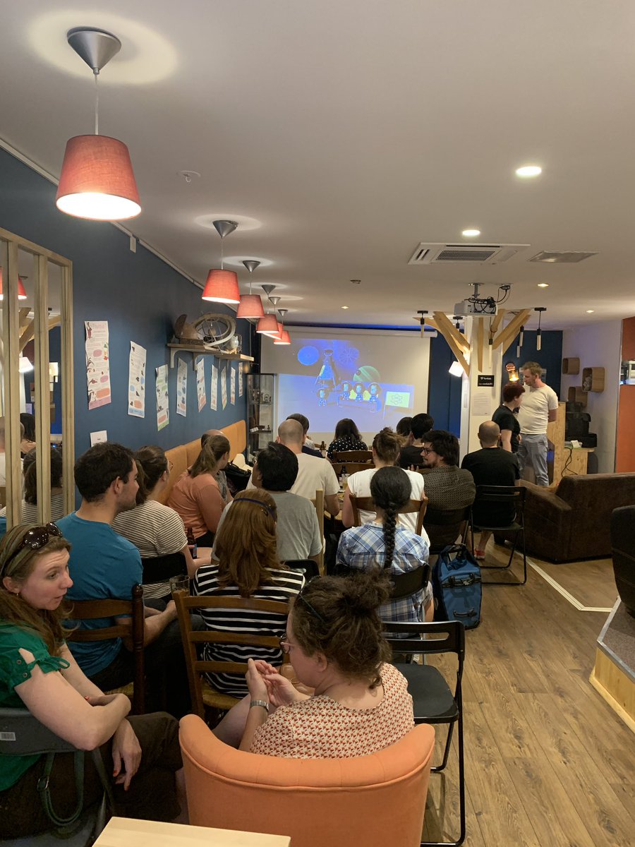 sophie_yvon's tweet photo. Ça se prépare à @EurekafeTLS pour la soirée : Les infiltrés : la biodiversité en ville ! Avec Joël white, Boris Presseq et Pierre-Olivier Cochard ! https://t.co/OT7qxsRvUF