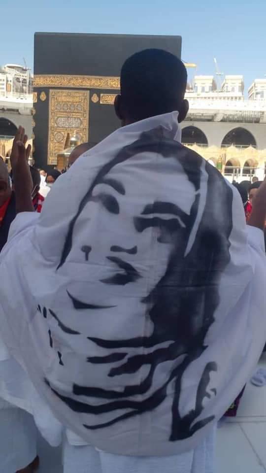mo7md_Mj's tweet photo. اخونا منذر عبدالعزيز اليله عمل عمره 
واحتسب اجرها للشهيده ستو 💙💙

ربنا يتقبل منك ويجعلها في ميزان حسناته يارب
ولها الرحمه والمغفره وربنا ينصرنا . https://t.co/xG3YLJoGKX