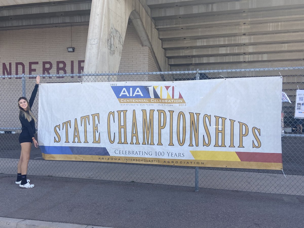 Sunnyside_Track's tweet photo. The stage is set &amp; Sunnyside is here! We want to wish Adrianna Castro the best of luck at State today as she competes in the javelin at 12:30!!!! #State #MC22 #TrackDevils https://t.co/vstxfYsM0i