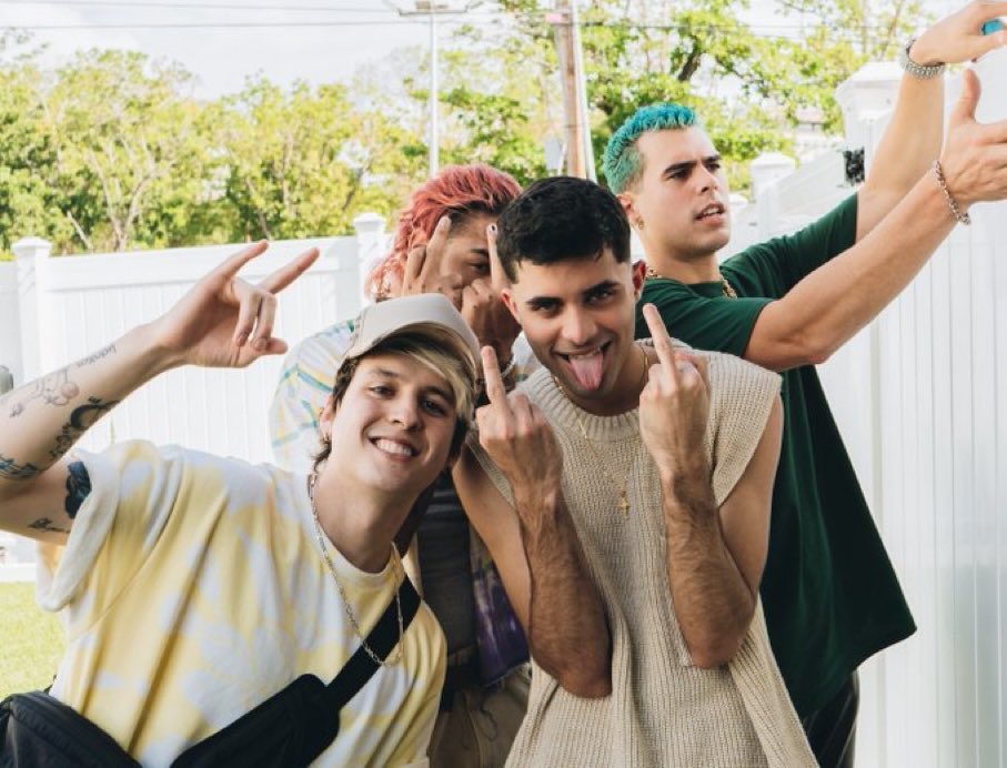 noshftcnco's tweet photo. tão meus, cara! 🥺🫶🏻 https://t.co/BHWCnscbNH