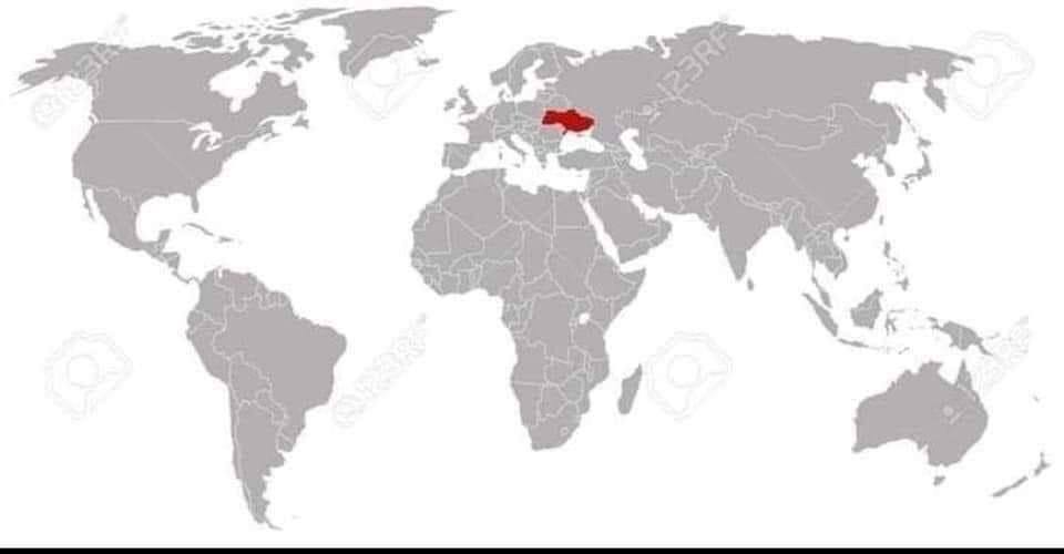 WiktoriaKrasno1's tweet photo. 🤔Pomyślmy tylko przez chwilę 

Polscy politycy  chcą, abyście uwierzyli, że z powodu tej małej czerwonej plamki (Ukraina) mamy na całym świecie niedobory ropy, gazu, papieru, mleka, zboża i innych surowców🤡🐍 https://t.co/lSglB34dju