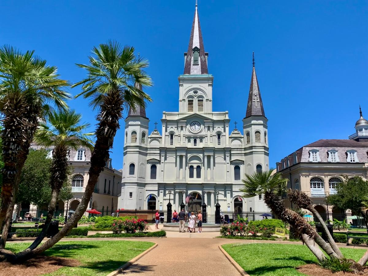 travelusaexp's tweet photo. St. Louis Cathedral "The Castle of New Orleans" is an amazing sight to enhance this beautiful city.  #travelagain #visitusa #travelusaexpress #nationalparkexpress #travelphoto #travelwise #travelforfun #neworleans #visistneworleans https://t.co/1XLL8OdeRQ