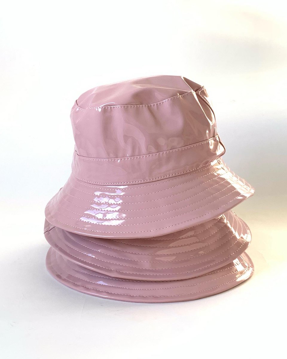 drivenbycomfort's tweet photo. On Wednesdays we wear pink 💗 and we got you covered! Shop all our pink products and get 20% off with code PINK ✨

https://t.co/fFtvaUDGEh https://t.co/L5rMdUS5Nu