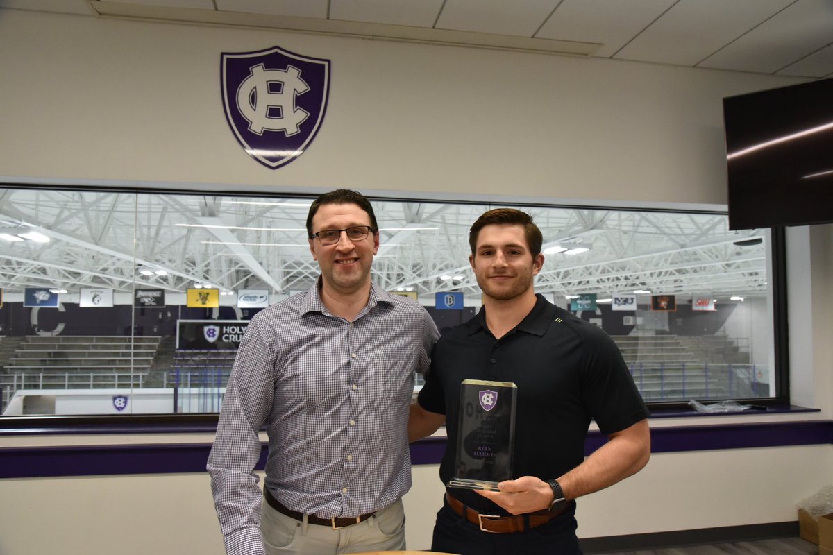HCrossMHockey's tweet photo. The recipient of the Most Valuable Player Award was Ryan Leibold. Leibold finished the season tied for first in goals, second in assists and first in total points with 26.

#GoCrossGo https://t.co/SPkXOWiWZL