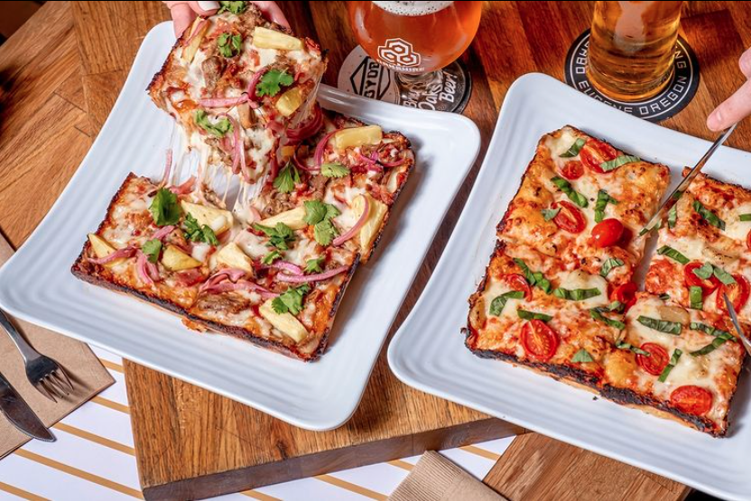 NewSchoolBeer's tweet photo. After 16 years in biz @Oakshire is opening their first kitchen with new restaurant concept "Brewfare" https://t.co/v8E5OBtsKD
#oakshire #oakshirebrewing #brewfare #pizza #pdxpizza #pdxeats #pdxfood #eatoutinpdx #pdxdining #pdxbeer #portlandbeer https://t.co/6CrVGFwnBd