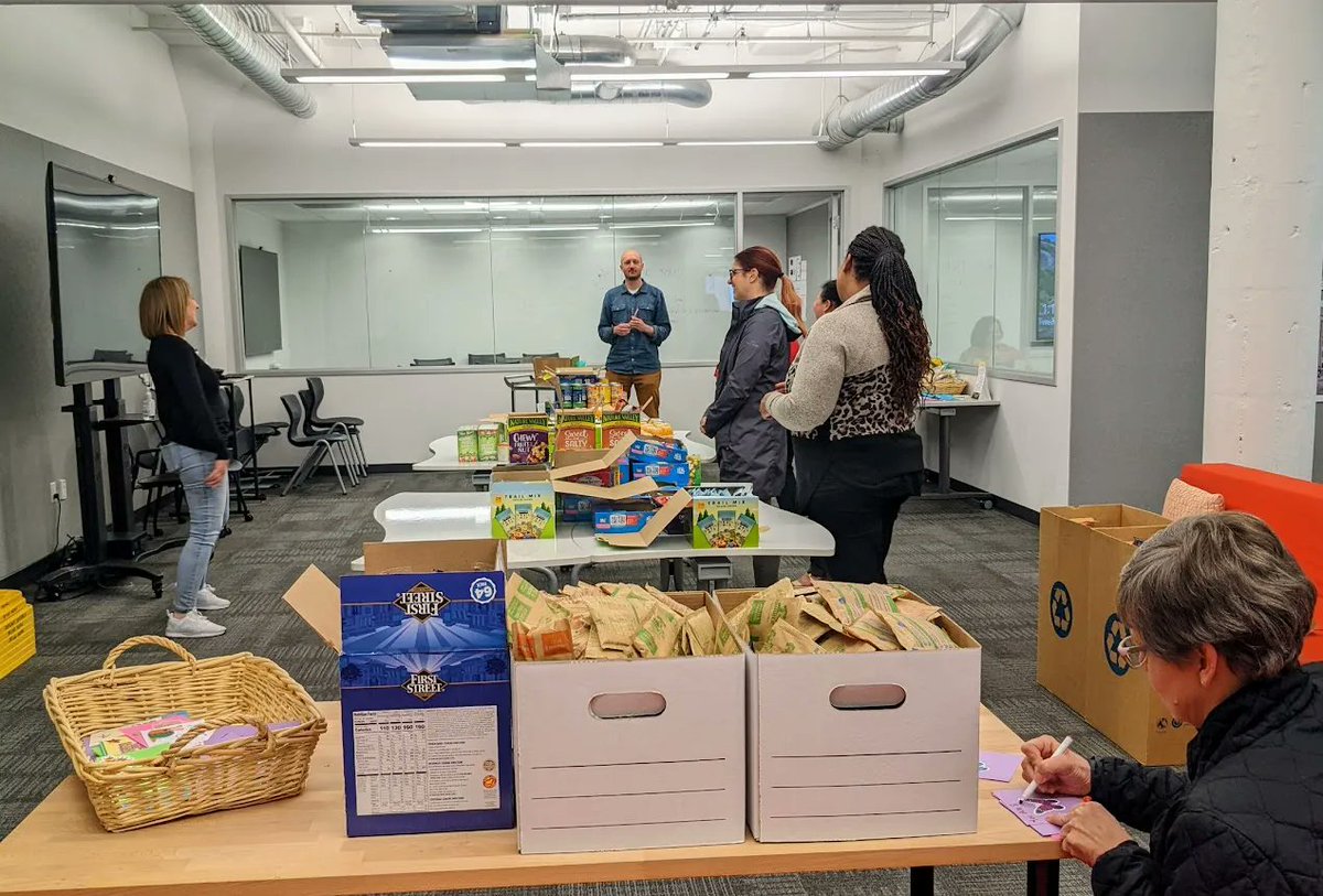 PDXBackpack's tweet photo. ☀️ Thank you, @bric_arch for packing 168 food sacks! We love that a company that designs schools is helping us feed the kids inside of them! Another reason that Portland is such a great place to live. 🌲 🌸 ☔️ https://t.co/ftUVcn4nvu