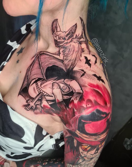 Mais uma de hoje pelo brabo @MJeanMT 💕  Eu me mexi tanto de dor que olha, muita paci&ecirc;ncia do Jean pra<a class="tags" target="_blank" title="On Twitter" href="/?out=eyJ0eXAiOiJKV1QiLCJhbGciOiJIUzUxMiJ9.eyJpYXQiOjE3MTk1NTMzMzAsImlzcyI6InR3cG9ybnN0YXJzLmNvbSIsIm5iZiI6MTcxOTU1MzMzMCwiZXhwIjoxNzUxMDg5MzMwLCJyZWRpcmVjdF91cmwiOiJodHRwczovL3R3aXR0ZXIuY29tL01KZWFuTVQifQ.HzXiDICqvuoDwDxz-UFyZeFezOqV7rUyreYeO_KbmnKkT5TOMsUkdxe-3pcljbN1FB_cslYil1oTPhgAQnVpgA">@MJeanMT</a><a href="/tag/hellsing"class="tags"><span>#hellsing</span></a><a href="/tag/hellsingtattoo"class="tags"><span>#hellsingtattoo</span></a>