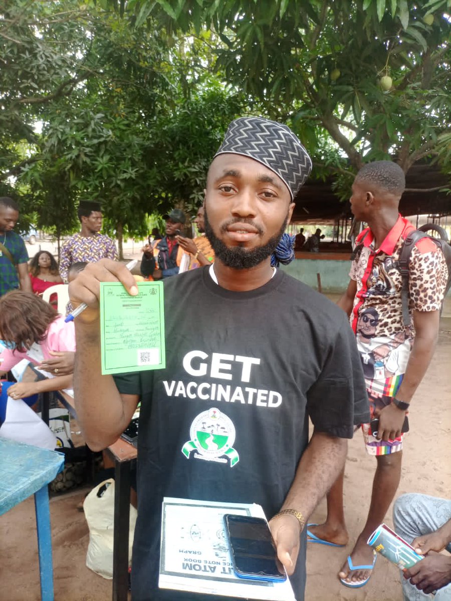 CDDWestAfrica's tweet photo. More pictures from day one as Covid-19  Vaccination Exercise  continues at the Federal Polytechnic Nekede as Students receives their Covid-19 Vaccine.

@HassanIdayat
@oaaigbe
#GetvaccinatedNigeria 
#Vaccinesaresafe https://t.co/A1Xo8Weabo