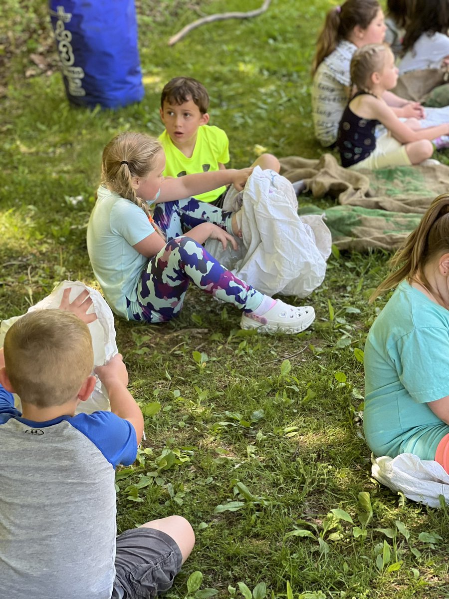rendylaflesh's tweet photo. Today was a fun field day for K-2 I believe they enjoyed all the activities especially the water games @FESDragons https://t.co/Ipe0LBcy3q