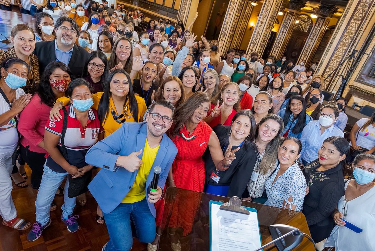 ¡Eres mágica <a href="/BisilaBokoko/">Bisila Bokoko</a>!