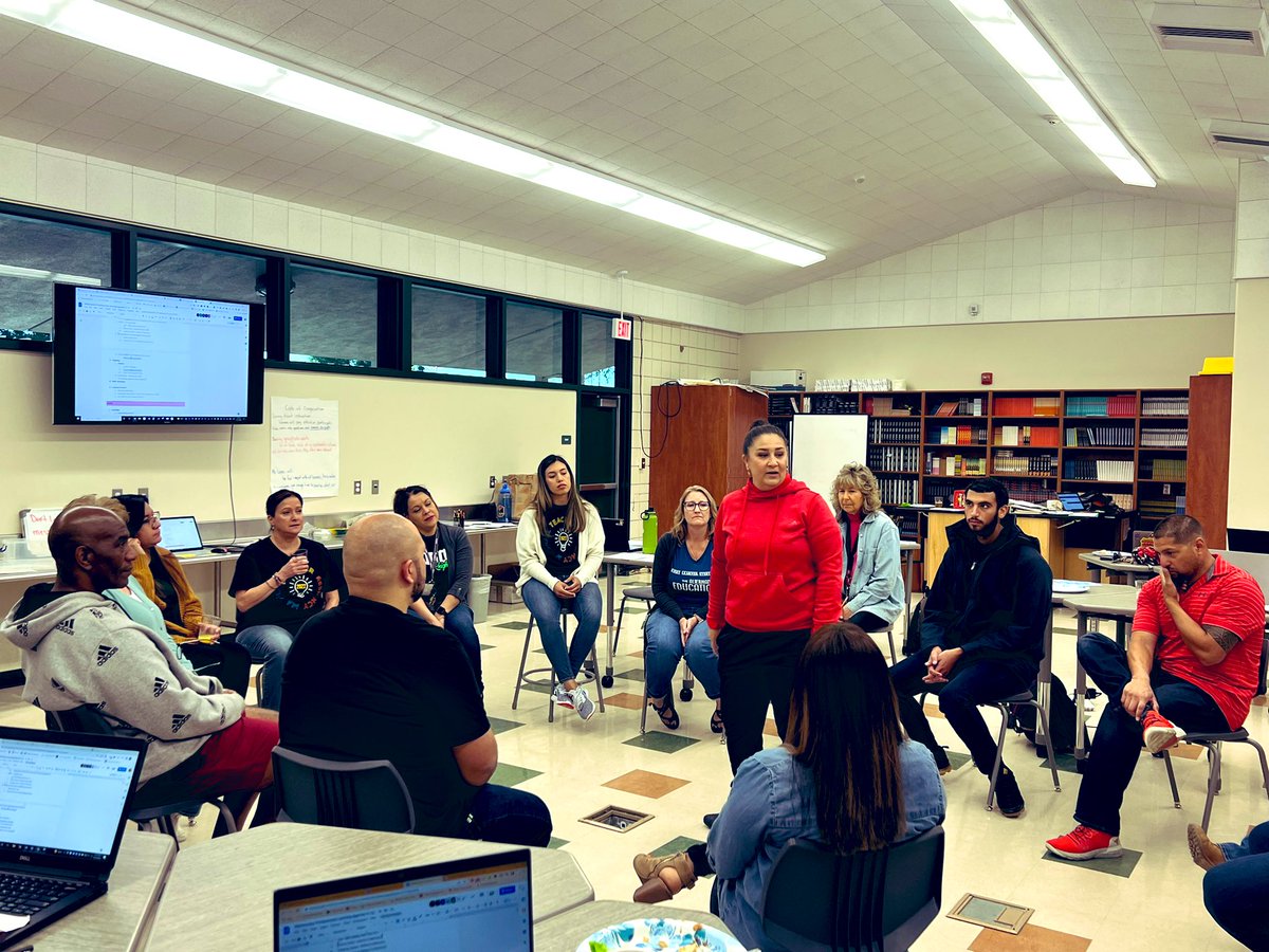 LUSDAlternativ1's tweet photo. A wonderful morning of community and professional learning at Alt. Ed.! @AltEd_Counselor &amp; @misty623 taught the staff about active circles for restorative practices &amp; led the group in a game of SEL bingo! #MentalHealthAwarenessMonth  @Lindsay_USD https://t.co/DjyygY1ewd