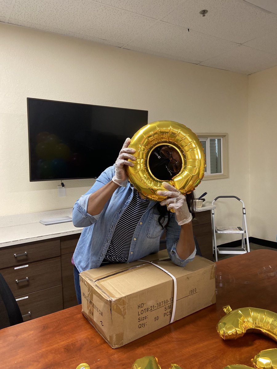 Ana Flores tweet media