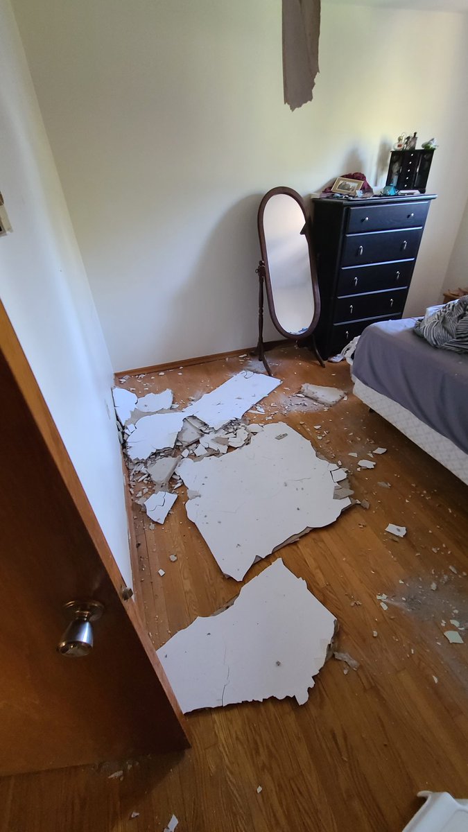 digitaldrew92's tweet photo. Ceiling caved in today in our bedroom, we have been after our landlord to fix it for over a year. Luckily we were out at the time it collapsed and nothing was damaged. We just moved our dresser an hour before the ceiling collapsed because it was looking worse and we were worried. https://t.co/DoOnLgtjXq