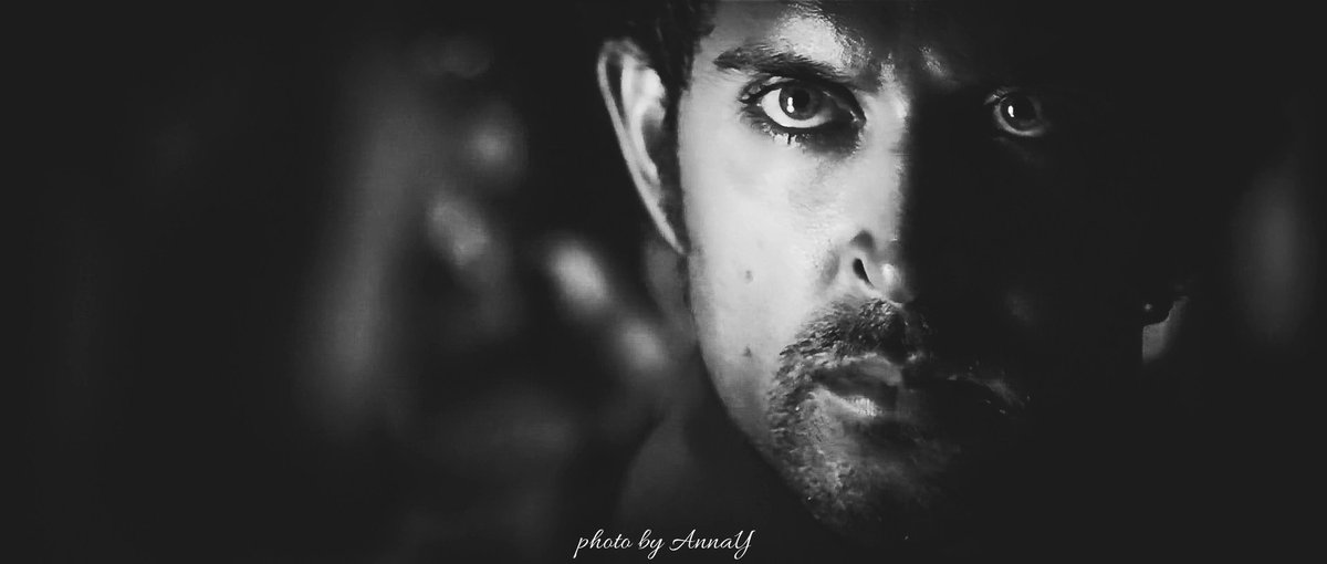 Rafetka's tweet photo. 🪁#Kites🪁
#JayRay
#HrithikRoshan 
#AnuragBasu
✨@iHrithik✨
@basuanurag 
@HrithikRules 
Fantastic scr. @anna_milia 😘 https://t.co/ZbQ2MUJ9kW
