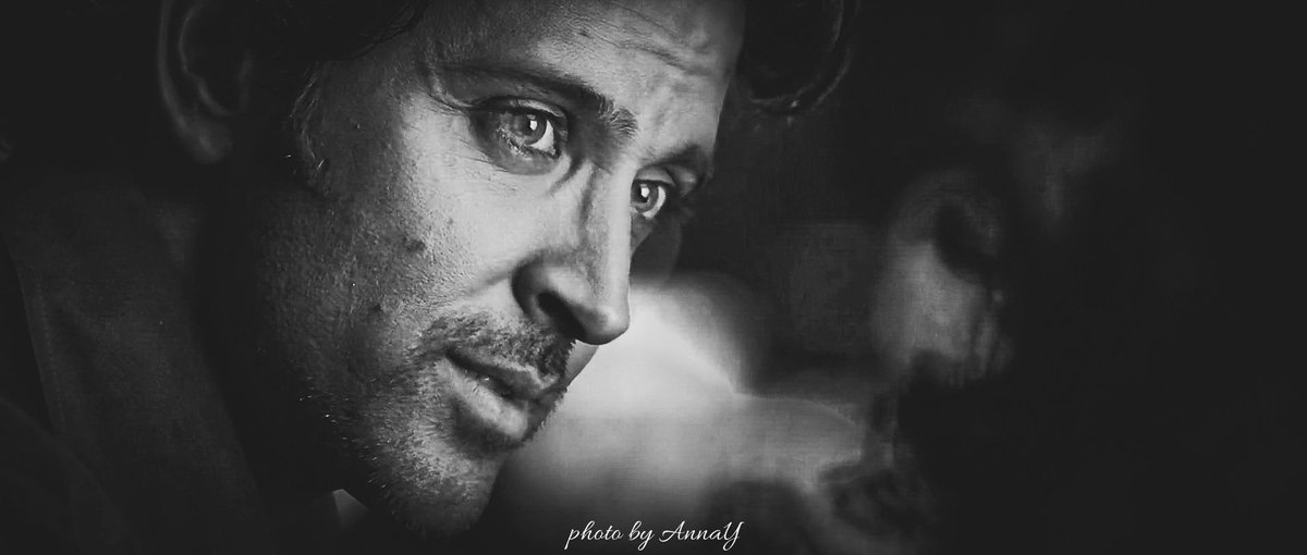 Rafetka's tweet photo. 🪁#Kites🪁
#JayRay
#HrithikRoshan 
#AnuragBasu
✨@iHrithik✨
@basuanurag 
@HrithikRules 
Fantastic scr. @anna_milia 😘 https://t.co/ZbQ2MUJ9kW