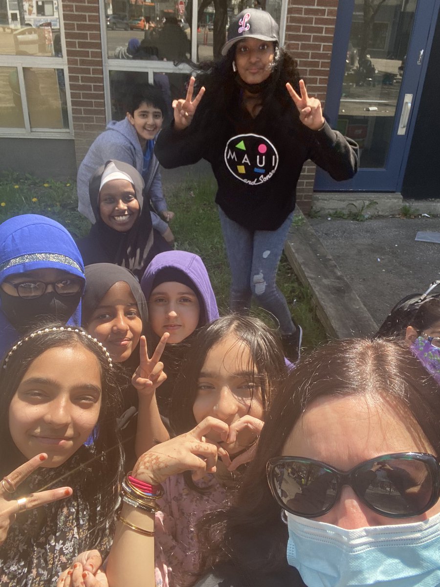 Cassandra Alviani-Alvarez (@fos6alvarez) on Twitter photo Continuing our learning with <a href="/ValleyParkMS/">Valley Park TDSB</a> students at Kensington Market today. We went into the beautiful and historic Kiever Synagogue. <a href="/TDSB_JH/">TDSB_JewishHeritage</a> <a href="/LC2_TDSB/">Learning Centre 2</a> #jewishheritagemonth Continuing our learning with <a href="/ValleyParkMS/">Valley Park TDSB</a> students at Kensington Market today. We went into the beautiful and historic Kiever Synagogue. <a href="/TDSB_JH/">TDSB_JewishHeritage</a> <a href="/LC2_TDSB/">Learning Centre 2</a> #jewishheritagemonth