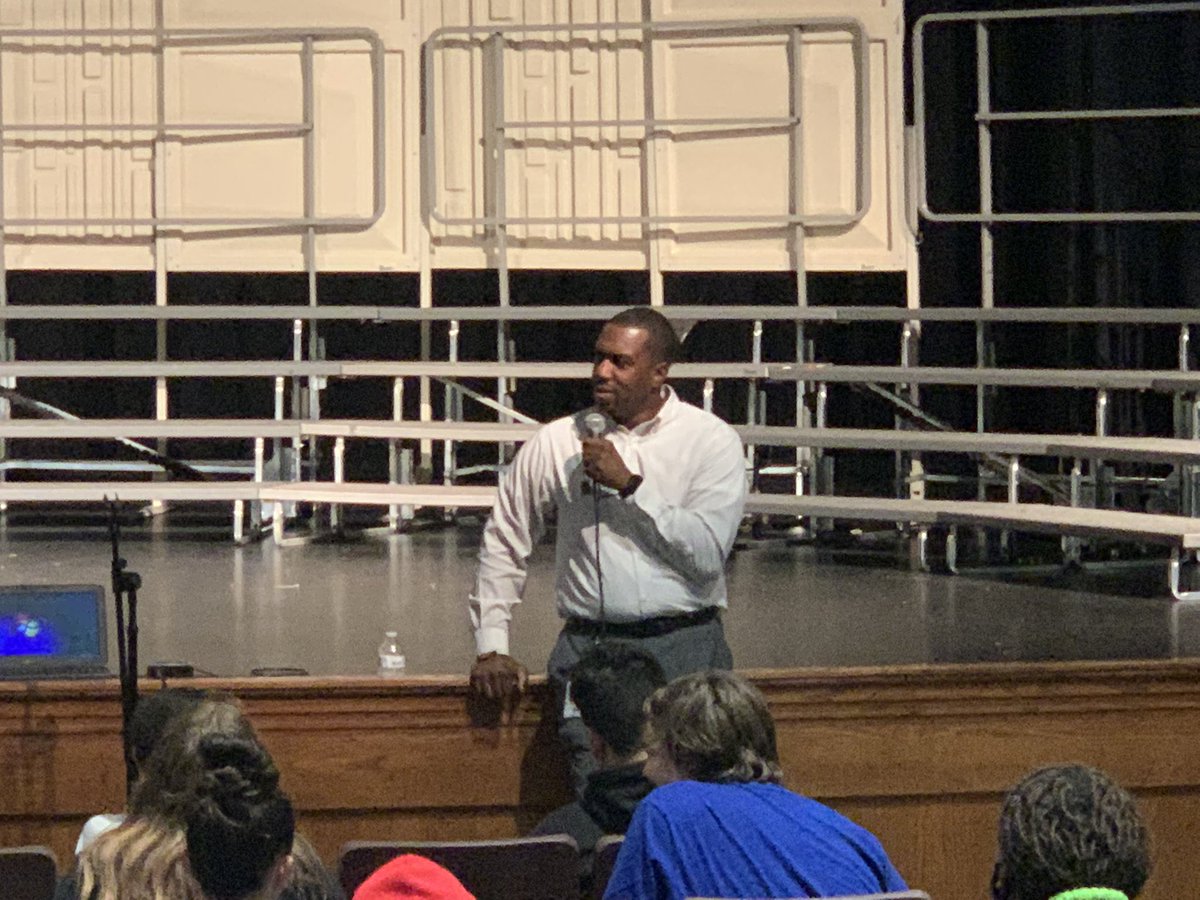 Thank you <a href="/BJohnsonICT/">Brandon J. Johnson</a> for coming to speak with our 8th graders about activism, having a voice, and the things you do for community. We appreciate you! @HamiltonRoyals #TheHamIsMyJam #WPSProud