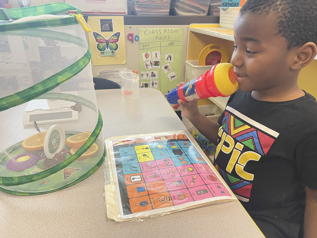 ELC_SuperSpeech's tweet photo. Sometimes speech/language therapy is more fun when your communication partner is a BUTTERFLY! My speech heart is FLUTTERING! #spreadyourwings #readytofly #kinderbound #speechtherapy #weare54 #sproutingcommunication https://t.co/Ez0hQVkrvY