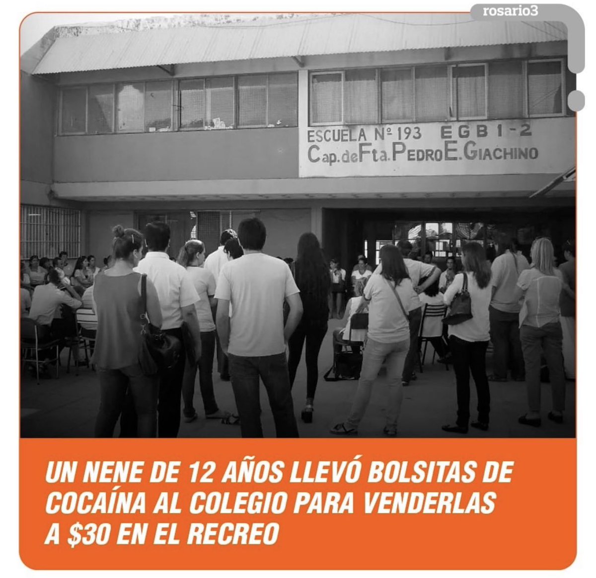 Mememista2's tweet photo. Con esos precios que ponga una carnicería. https://t.co/sFv8liLG4D