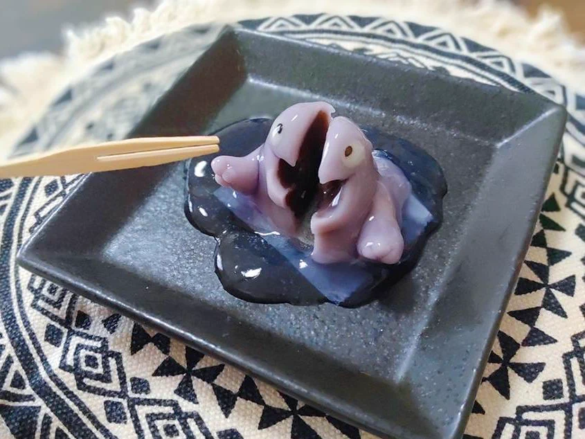 【衝撃】ベトベターの和菓子！？ドロっと感がリアルすぎますwww