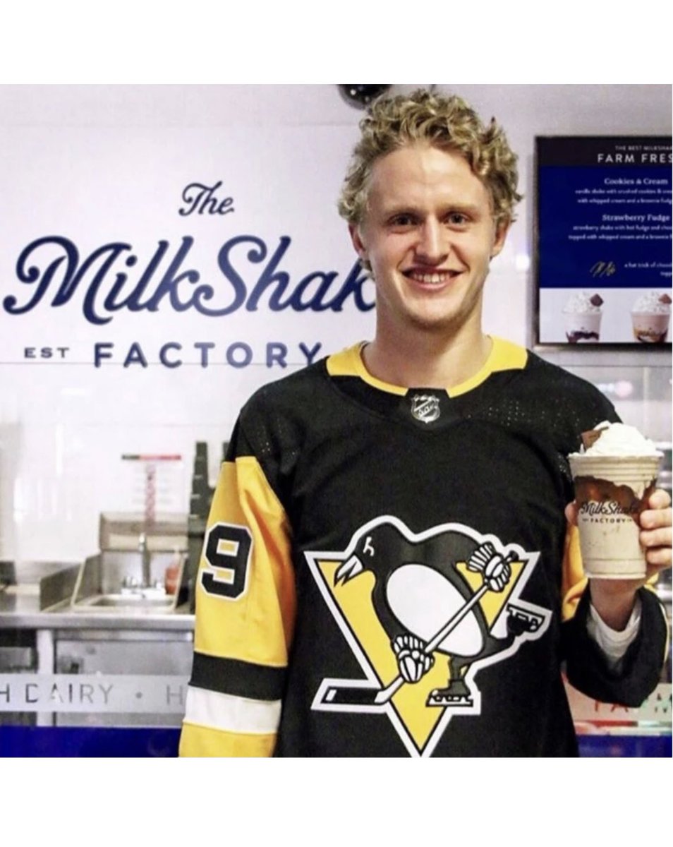 SweetAsADanish's tweet photo. @NoraPrinciotti he’ll be waiting for you with a half priced jake shake https://t.co/UFmQiTWKWZ