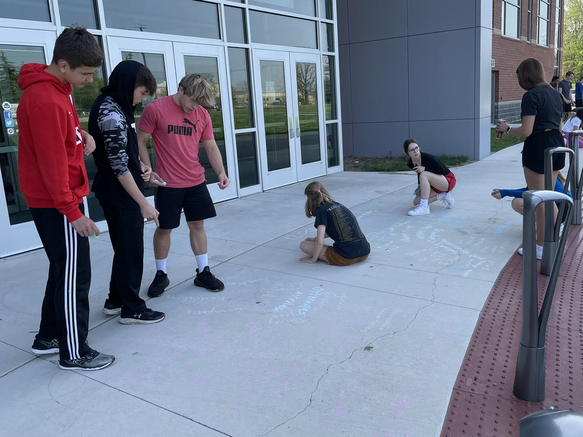 templesWHS's tweet photo. Good luck to these 43 history scholars tomorrow as they take their AP World History test. One of the toughest exams of the AP courses. But they are ready to slay it!! 🐠 #eatthefish https://t.co/dq24U02x3l