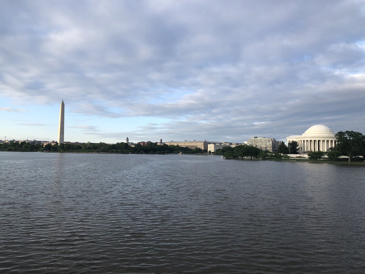 mo_nrhs's tweet photo. Evening in Washington, DC with Bus 6! @NRMSDC https://t.co/hOdyj1l6dm