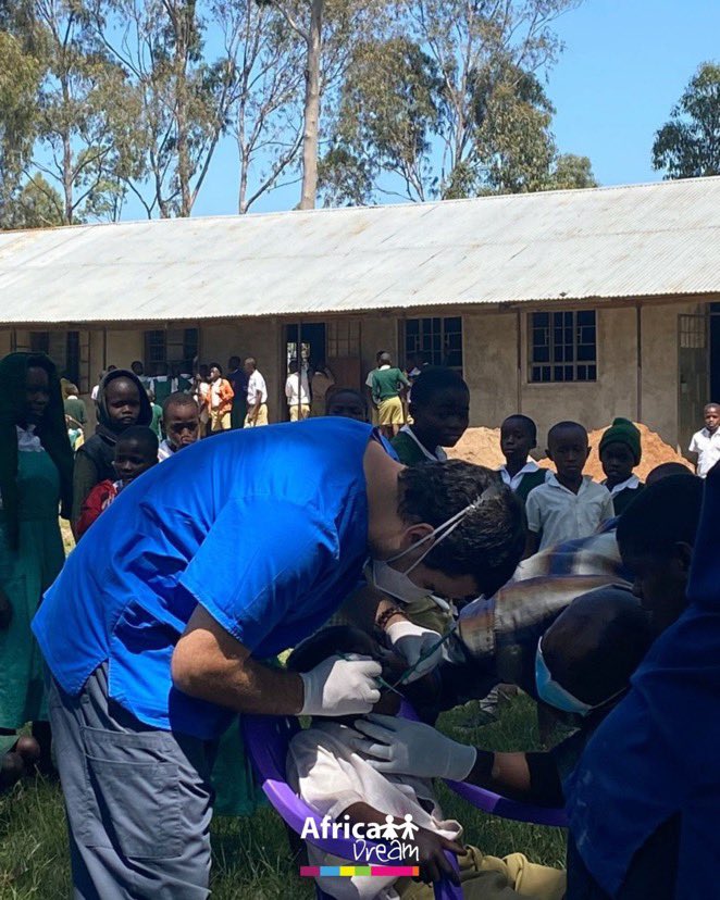 africadream's tweet photo. Tomás Álamos, Odontólogo voluntario en Kenia.

¿Te gustaría realizar un voluntariado en África este 2022? Escríbenos a info@africadream.cl https://t.co/ubtC1MHdpw