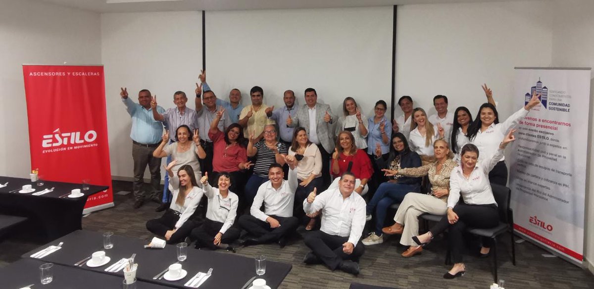EstiloInge's tweet photo. Un día más de Hablemos con Propiedad en la ciudad de Santa Marta y nos sentimos felices de volver a encontrarnos en este espacio presencial, con todos nuestros clientes y expertos de primer nivel. 
 
#estiloingenieria #ascensores #escaleraselectricas #estilotecnologia https://t.co/zAnwKFzI64