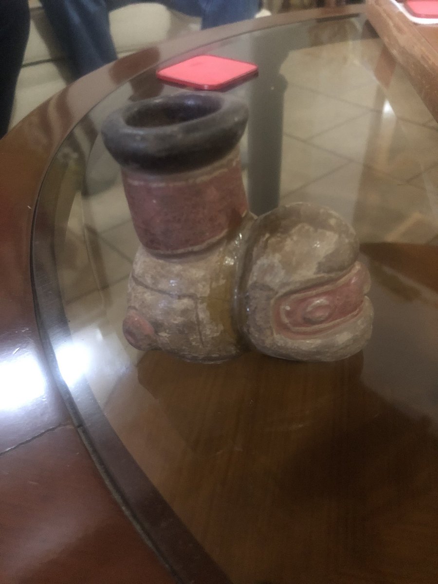 AmericoDeGrazia's tweet photo. Estas tres piezas arqueológicas fueron encontradas por mineros en El Callao. Cuántos secretos esconden nuestras tierras ancestrales. Desafortunadamente también son víctimas del #ArcoMinero @sppoliticos @SoyNuevaPrensa @ElNacionalWeb @RCR750  @ElPitazoTV @SOSOrinoco @ecopracticas https://t.co/zPajAFWqEY