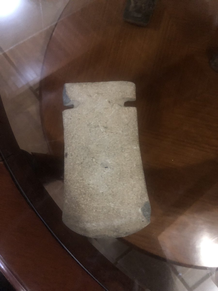 AmericoDeGrazia's tweet photo. Estas tres piezas arqueológicas fueron encontradas por mineros en El Callao. Cuántos secretos esconden nuestras tierras ancestrales. Desafortunadamente también son víctimas del #ArcoMinero @sppoliticos @SoyNuevaPrensa @ElNacionalWeb @RCR750  @ElPitazoTV @SOSOrinoco @ecopracticas https://t.co/zPajAFWqEY