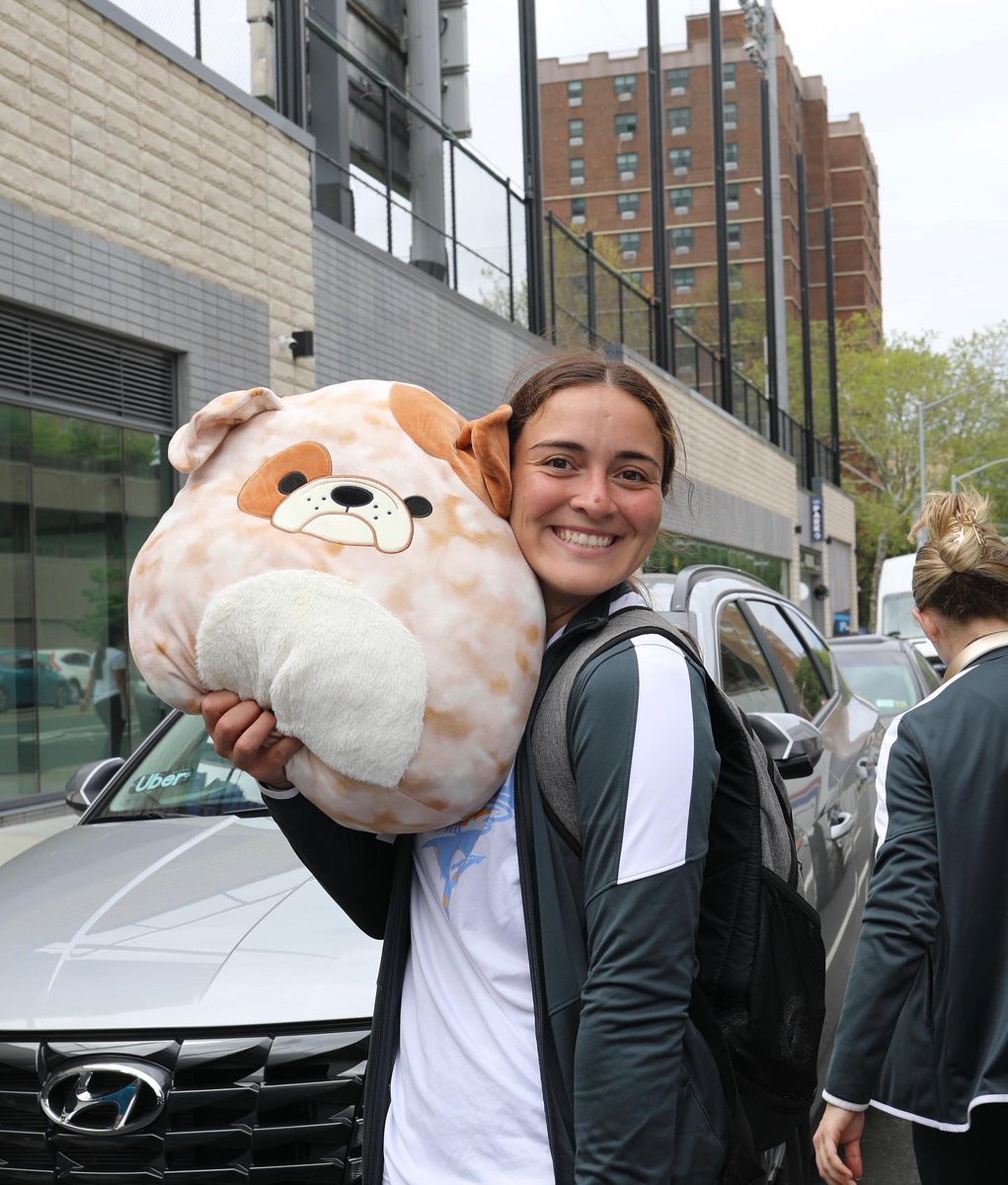 LIUSoftball's tweet photo. All smiles for Pennsylvania! 

Brooklyn —> Saint Francis

NEC tournament starts Thursday!

🥎🦈 https://t.co/g7KEL0nLXq