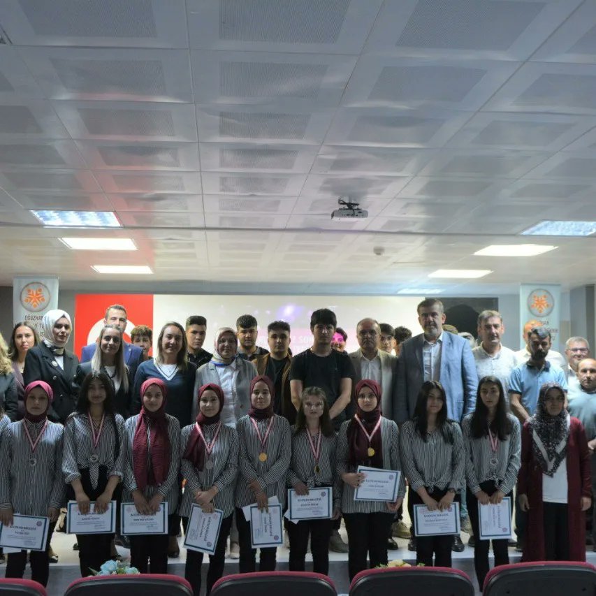 BucakOMTAL's tweet photo. Katılım sağlayan meslek lisesi öğrencilerimize ve misafirlerimize, emeği geçen öğretmen ve öğrencilerimize teşekkür ederiz.
@tcmeb 
@BurdurilMEM 
@nesrin_kakirman 
@VeBucak
@bucakmem 
@nesetyazar https://t.co/F5yTAkSUwH