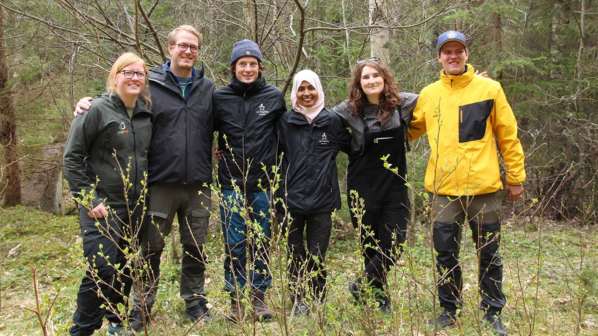 AraMostarin's tweet photo. Time flies...already four years.First photo is from 2018 when we started our PhD in FRAS project and last photos are from FRAS farewel. The project is finishing but the friendship, connection and network will remain forever. https://t.co/8kX2WpwmKP