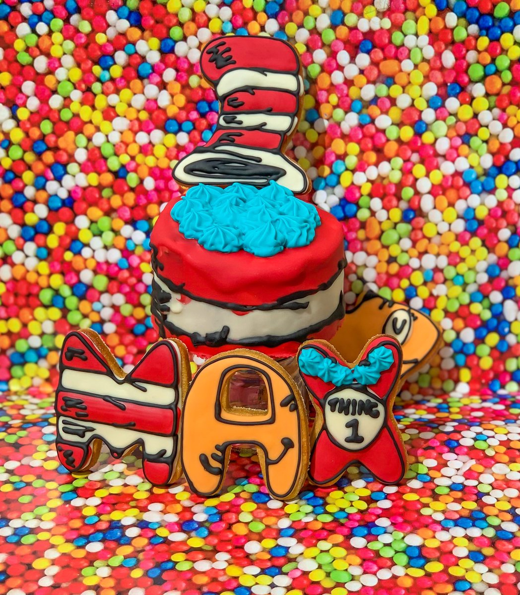scrubysnax's tweet photo. Had to share this fun cat in the hat themed mini birthday pack I made this week 😍🥰 https://t.co/SQiDl0VwEV