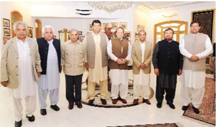 qamarrasheed0's tweet photo. @ImranRiazKhan
کا نیا جملا آگیا
امپورٹڈ جوکروں کا ٹولہ🤣
#امپورٹڈ__حکومت__نامنظور
#امپورٹڈ__حکومت__نامنظور
 👇👇👇👇 https://t.co/ySq5BrPr37