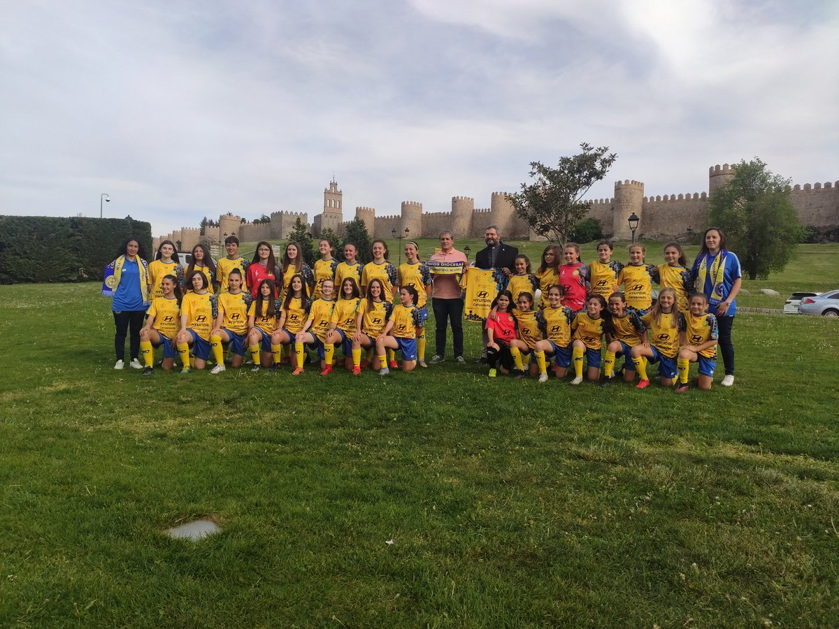 diocesavila's tweet photo. ♀️ ᴅɪᴏᴄᴇs ғᴇᴍᴇɴɪɴᴏ ♀️

⚽ A partir de la próxima temporada, ¡el Dioce contará con un equipo femenino absoluto!

📝 Y además... ¡Puedes sumarte al proyecto! Ven a nuestras jornadas de captación de F11 y F7 el 15 y el 22 de mayo e infórmate, entrarás en sorteos de regalos. https://t.co/0iIG3lH8iz