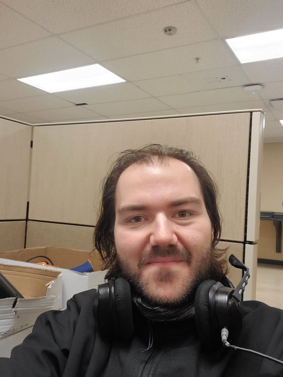 RaginCroissant's tweet photo. Working in The Backrooms isn't so bad https://t.co/ORVN6b0z4W