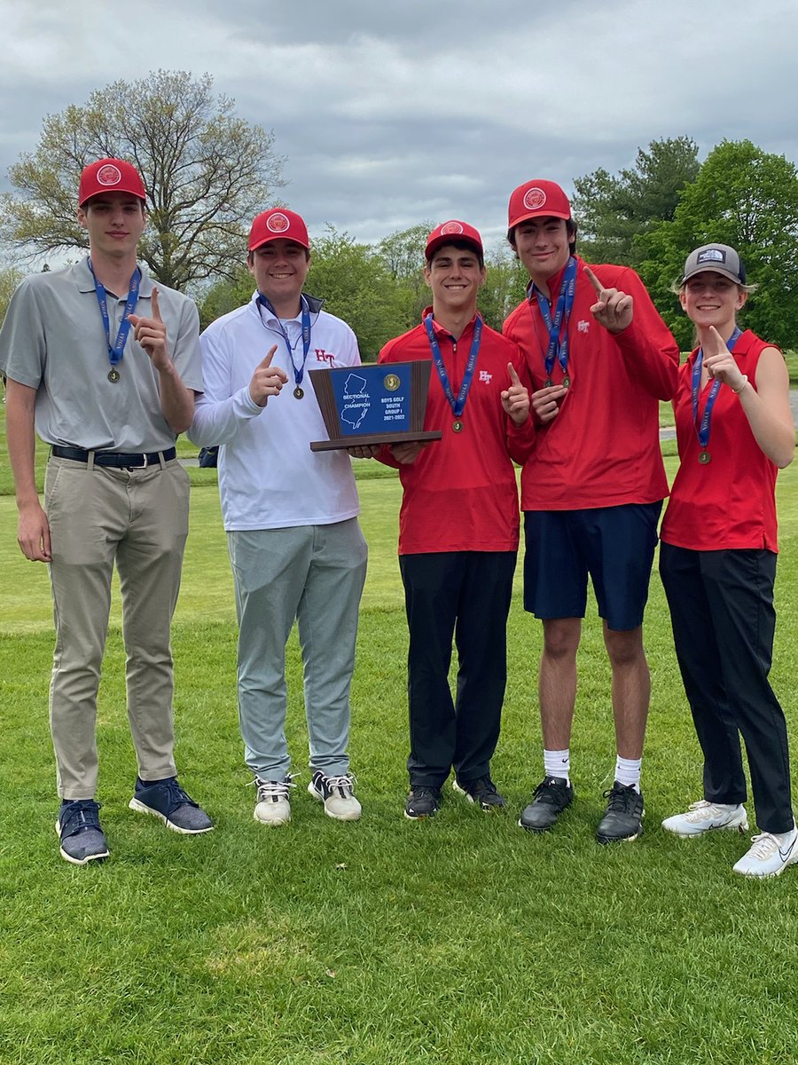 HadTwpSports's tweet photo. Breaking news! HT Golf Team just captured the Group 1 South Sectional Title! 
@_htsd @hths_htsd @TheRetrospect @NJSIAA 
@HadTwpTennis
@brianmadden16
@HThawksbaseball @HTGLAX @RowingHt @htblax FlyHighHawks! https://t.co/6bj3t6zzbL