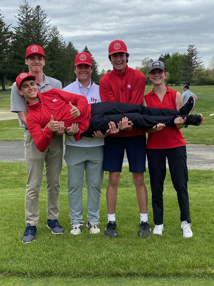 HadTwpSports's tweet photo. Breaking news! HT Golf Team just captured the Group 1 South Sectional Title! 
@_htsd @hths_htsd @TheRetrospect @NJSIAA 
@HadTwpTennis
@brianmadden16
@HThawksbaseball @HTGLAX @RowingHt @htblax FlyHighHawks! https://t.co/6bj3t6zzbL